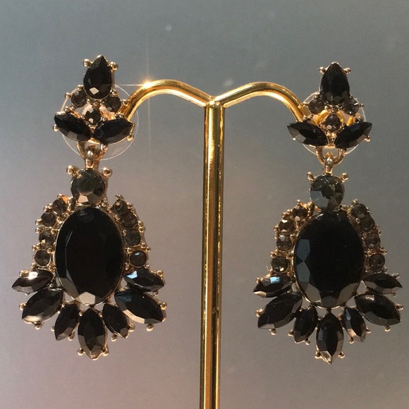 Black rhinestone/gold tone drop/dangle post earrings EUC Gorgeous sparklers - Picture 6 of 10